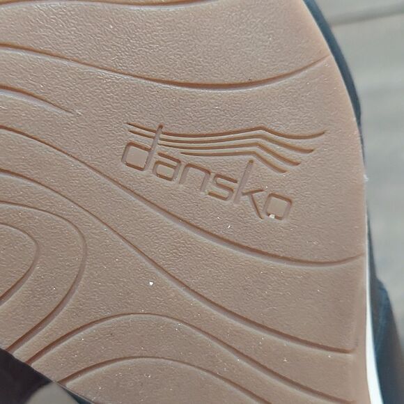 Dansko Vienna Black Low Wedge Sandals EU 41 - Picture 7 of 8